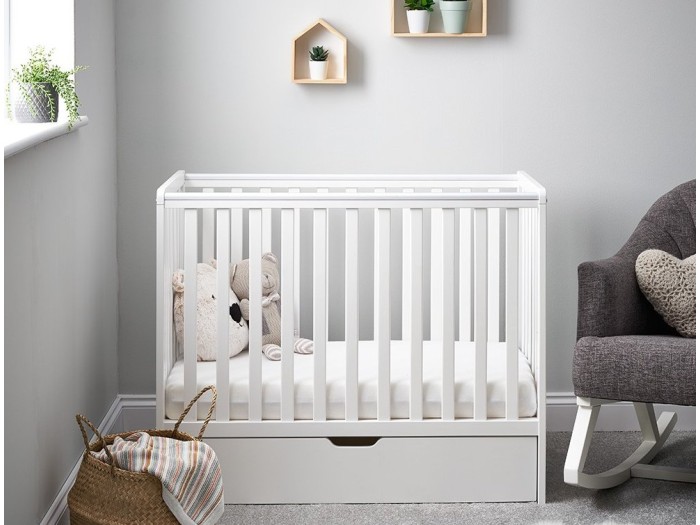 Obaby Bantam Space Saver Cot - White