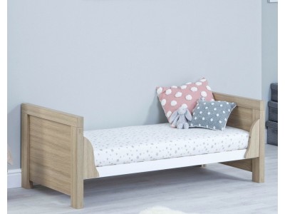 Babymore Luno Cot Bed – Oak White