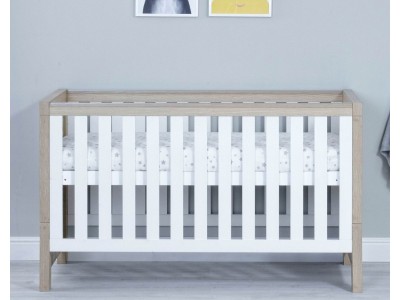 Babymore Luno Cot Bed – Oak White