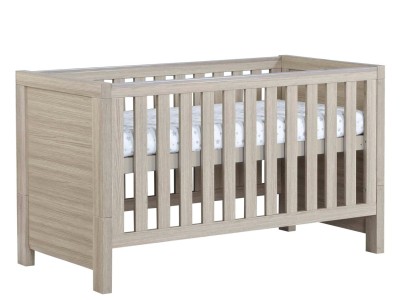 Babymore Luno Cot Bed – Oak