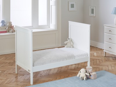 Molly mini cot bed, rounded corners, retro cot