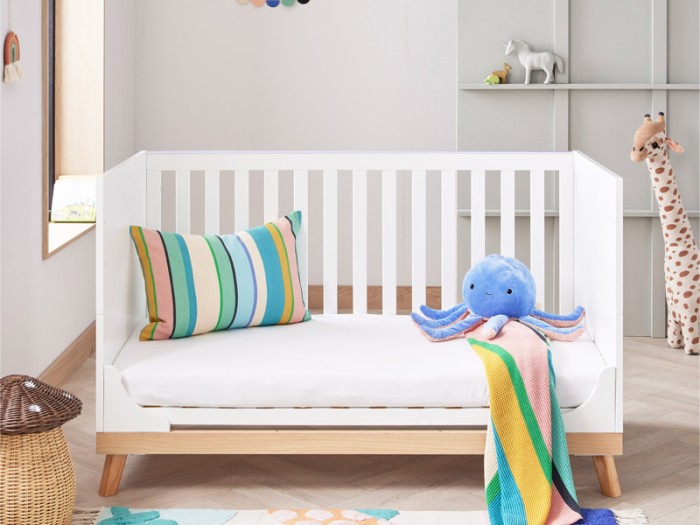 Babymore Mona Cot Bed - White