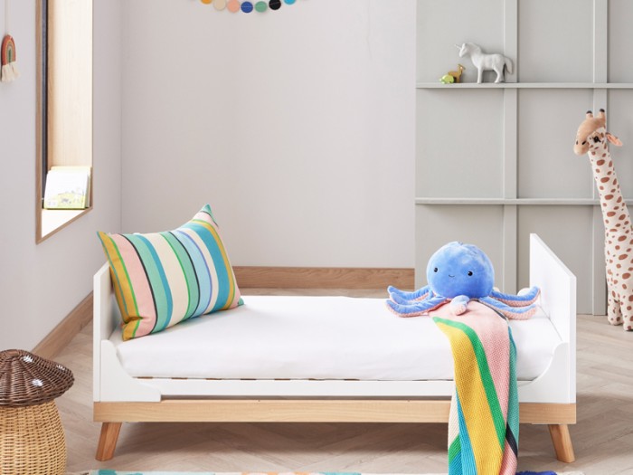 Babymore Mona Cot Bed - White