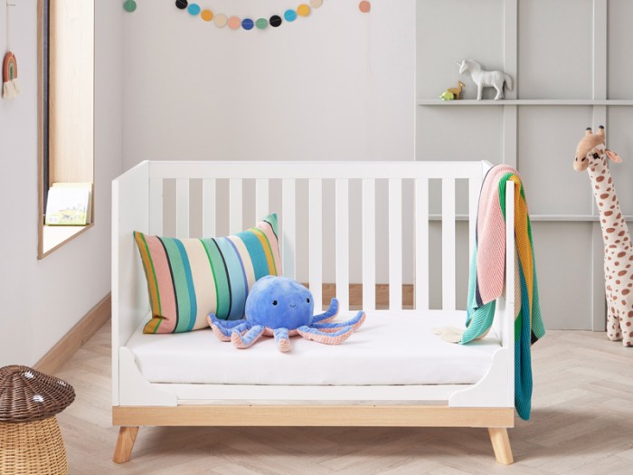 Babymore Mona Mini Cot Bed - White